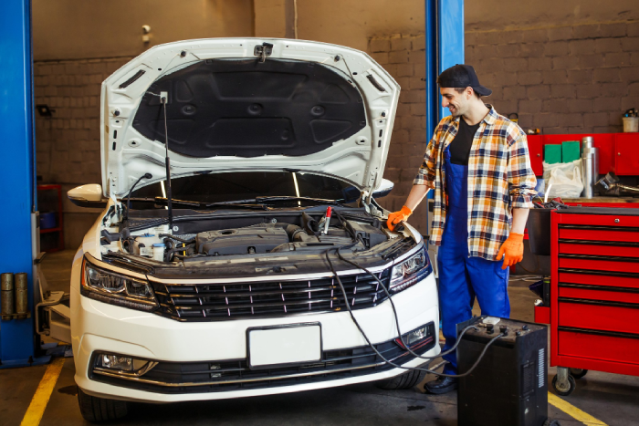 Car service and auto repair with a simple process